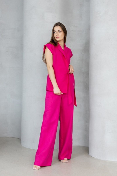 Летний костюм из льна с жилетом на запах и брюками палаццо Atelero 1001 розовая_фуксия - фото 1