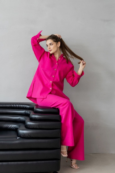 Деловой льняной костюм с жилетом на запах и брюками палаццо Atelero 1053 розовая_фуксия - фото 4