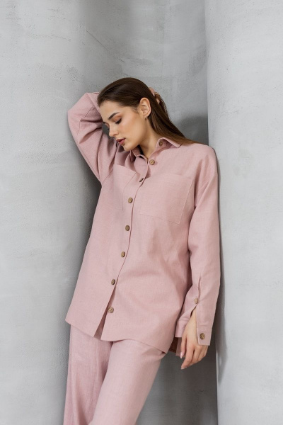 Летняя льняная рубашка с карманами и воротником-рубашкой Atelero 1057 розовая_пудра - фото 1