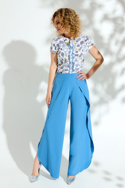 Брюки на запах с металлической нашивкой для повседневных образов Euromoda 164 голубой - фото 1