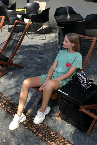 Трикотажный комплект футболка с карманом и шорты i3i Fashion 402/3 киви - фото 4