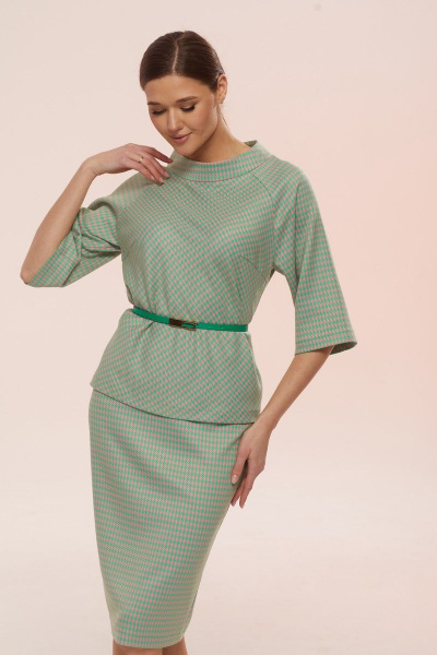 Зеленый комплект из костюмной ткани: блузка и зауженная юбка Ларс Стиль 752 - фото 2