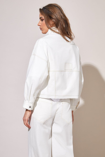 Демисезонный костюм из текстиля с прямым жакетом и брюками Rivoli 8026.3+5165.3 молочный - фото 3