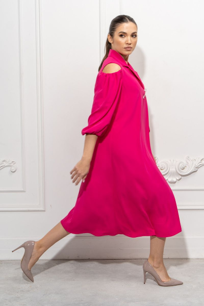 А-силуэтное платье из струящейся ткани с V-образным вырезом Luna 082 фуксия - фото 9
