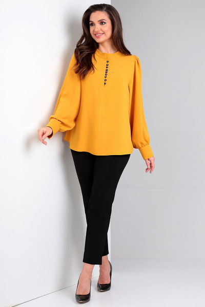 Демисезонная блуза с воротником-стойкой и присборенным рукавом Таир-Гранд 62423 горчица - фото 5