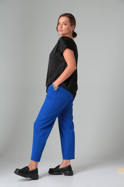 Блуза в благородных расцветках с с открытыми плечами Bliss 8700 черный - фото 6