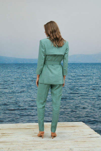 Демисезонный жакет из костюмной ткани с съемным поясом Alena Goretskaya A1685/4 - фото 3