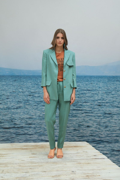 Демисезонный жакет из костюмной ткани с съемным поясом Alena Goretskaya A1685/4 - фото 2