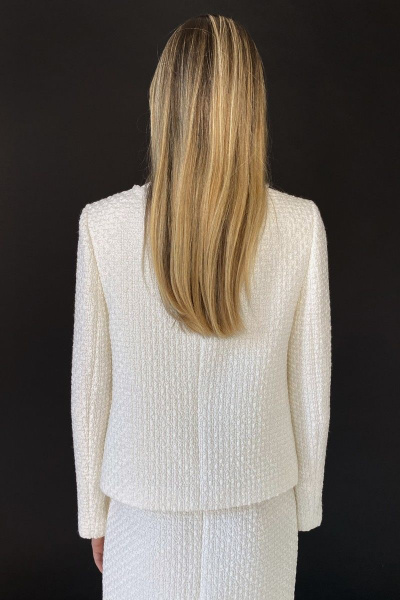 Жакет Шанель из фактурного твида с декоративными пуговицами HELEN BIRCH J014b молочный - фото 9
