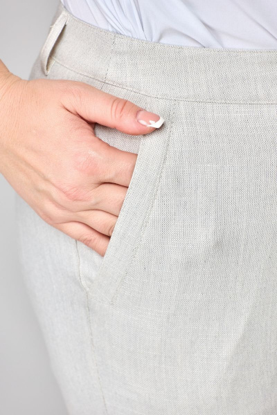 Бежевые брюки из лен и хлопка с зауженным к низу креймом БелЭльСтиль 596-2 60 22 молочный - фото 3