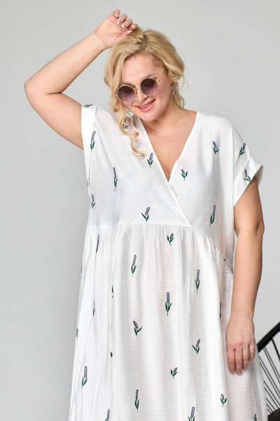 Летнее платье из тонкой вискозы с вышивкой и свободным кроем SOVA 11014 молочный_лаванда - фото 6