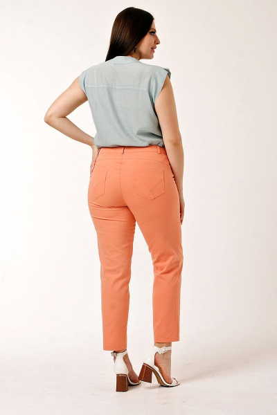 Облегающие укороченные брюки из хлопка с карманами IUKONA Б556 персиковый - фото 3