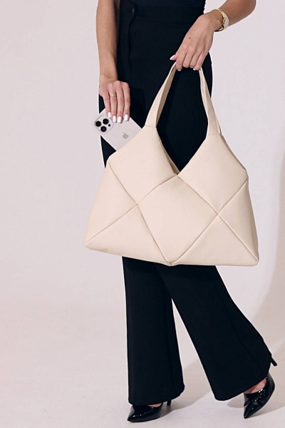 Бежевая сумка из экокожи с необычным дизайном для повседневности MT.Style ROMB2 bez - фото 1