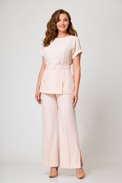 Летний костюм из текстиля с вышивкой и воланами Мишель стиль 1045-1 пудра - фото 1