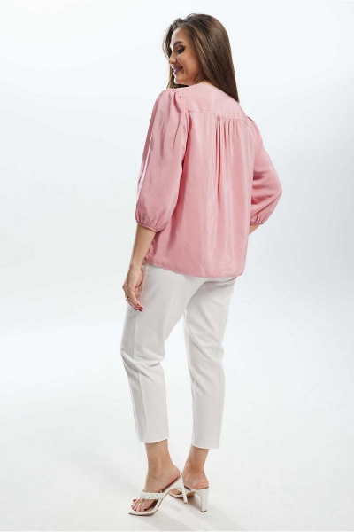 Розовая блуза из струящейся ткани с сборками и V-образным вырезом Mislana С909 - фото 5