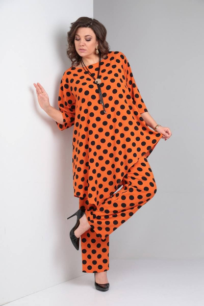 Брюки, туника LadisLine 1299 оранжевый/горох - фото 3