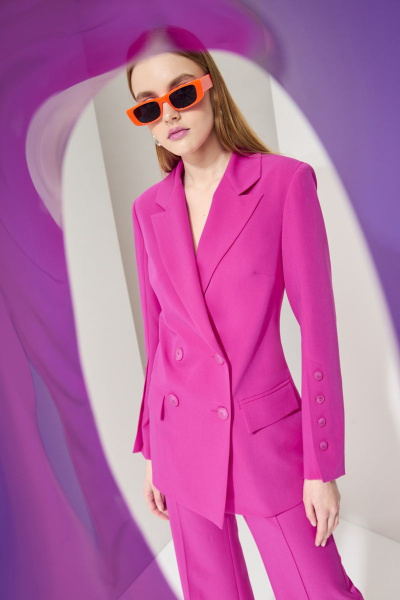 Костюм с жакетом, брюками и топом из текстиля на пуговицах Орхидея 1250 - фото 6