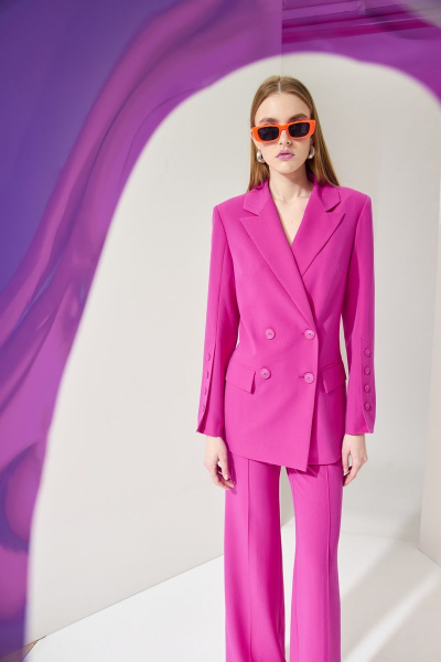 Костюм с жакетом, брюками и топом из текстиля на пуговицах Орхидея 1250 - фото 5