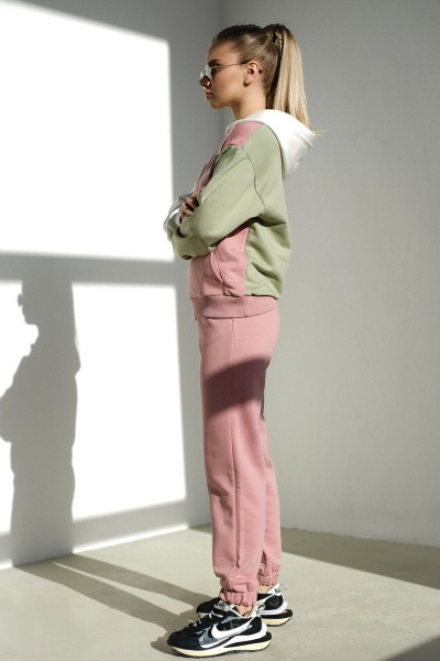 Розовый брючный костюм из трикотажа со свободным худи RAWR 339 пыльная_роза/молочный/олива - фото 2