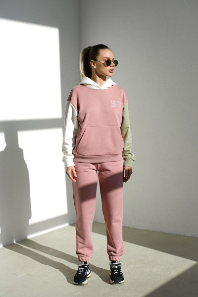 Розовый брючный костюм из трикотажа со свободным худи RAWR 339 пыльная_роза/молочный/олива - фото 1
