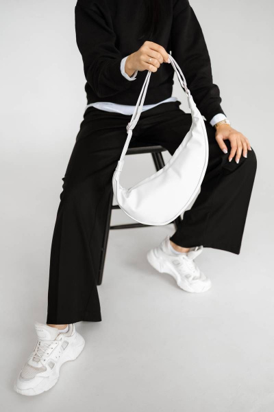 Сумка экокожа на каждый день белая с интересной формой MT.Style Niks WHITE2 - фото 2