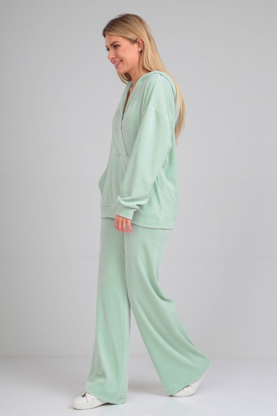 Комфортный женский костюм из бархата с капюшоном и брюками HIT 3097 мята - фото 5