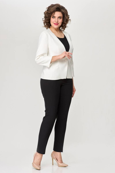 Базовый белый жакет полуприлегающий с пуговицей и длиной рукава 7/8 Zlata 4425 молочный - фото 1