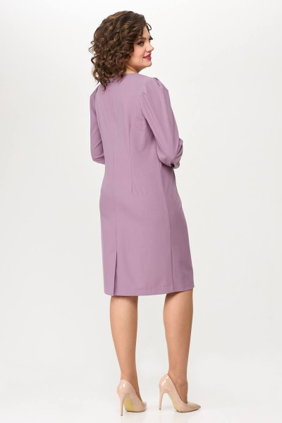 Платье деловой стиль с фигурным вырезом и складками Zlata 4357 сиреневый - фото 3