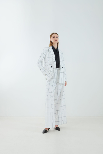 Деловой жакет из текстиля для демисезона Elema 1К-12558-1-170 клетка_белый - фото 1