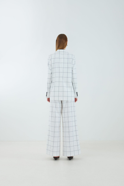 Деловой жакет из текстиля для демисезона Elema 1К-12558-1-170 клетка_белый - фото 5