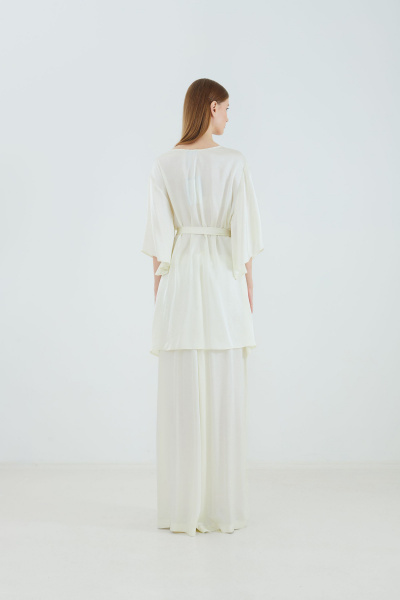 блуза женская с коротким рукавом и разрезами белая из вискозы Elema 2К-12708-1-170 молочный - фото 5