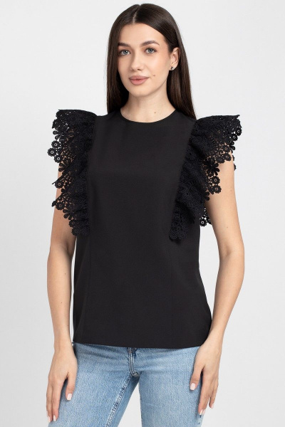 Черная блуза с рельефами и кружевной рюшей VIZAVI 690 черный - фото 4