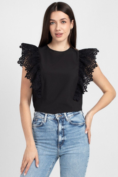 Черная блуза с рельефами и кружевной рюшей VIZAVI 690 черный - фото 1