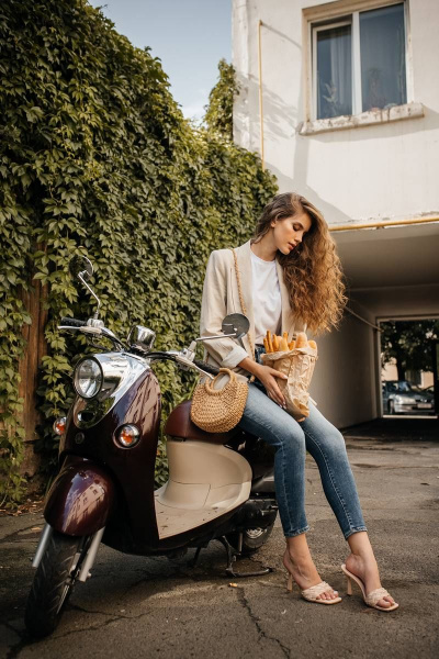 Бежевый летний жакет из льняной ткани с отложными лацканами Urs 22-990-1 - фото 7