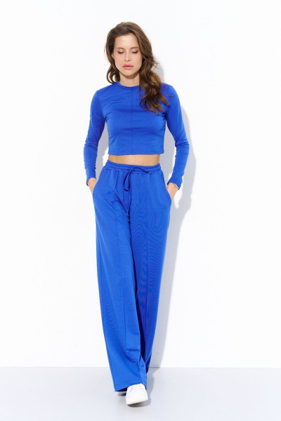 Джемпер и брюки из трикотажа с укороченным джемпером и джоггерами Luitui R4023 ярко-синий - фото 1