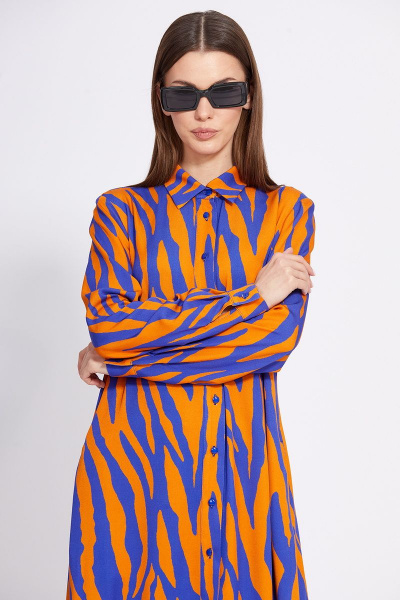 Платье рубашечного силуэта с карманами и принтом EOLA 2431 оранжевый_василек - фото 5