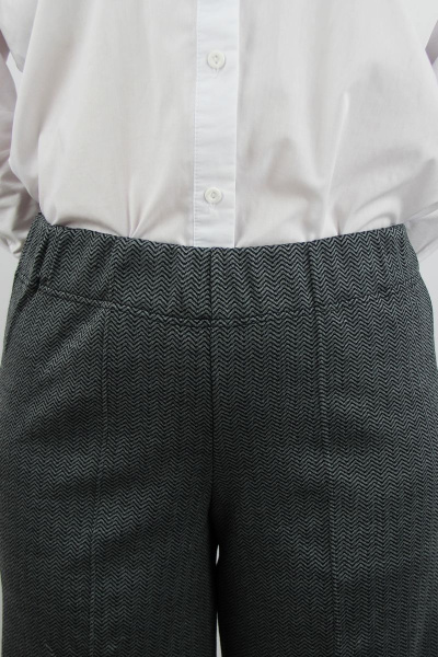 Черные брюки из шерстяного трикотажа с кантом и поясом Полесье С8575-21 1С1156-Д43 164 глубокий__черный - фото 3