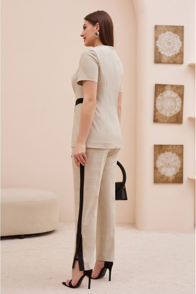 Бежевый костюм из текстиля с жилетом и брюками с разрезами Lissana 4726 - фото 4