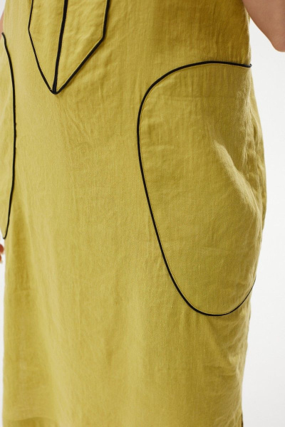 Летнее прямое платье с разрезами и отделкой кантом MALI 423-034 горчица - фото 9