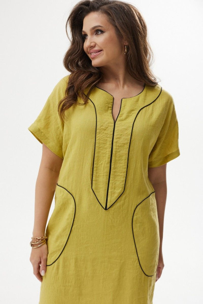 Летнее прямое платье с разрезами и отделкой кантом MALI 423-034 горчица - фото 7