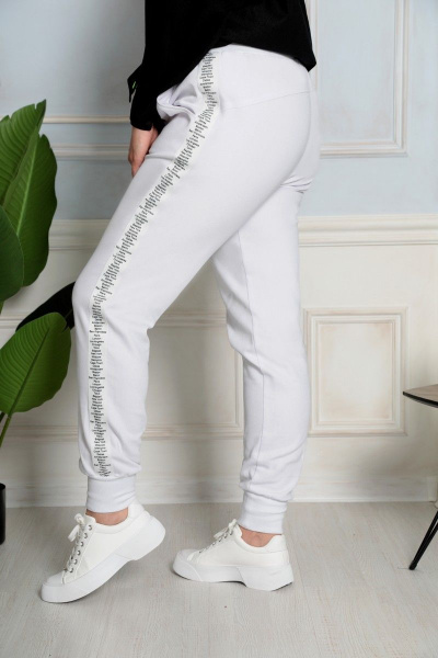 Джинсовые джогеры с карманами и широким поясом BegiModa 6022 молочный - фото 6