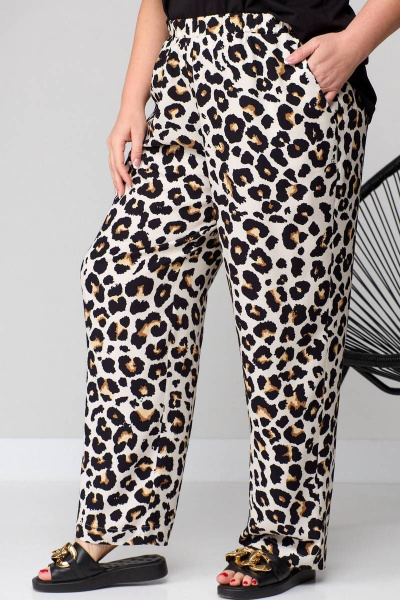 Брюки палаццо свободного силуэта из струящейся вискозы SOVA 11140 леопард - фото 5