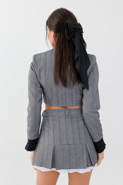 Узкий приталенный жакет из текстиля с нагрудными вытачками Anelli 1356.1 серый - фото 3