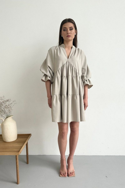 Бежевое мини платье со сборкой и воротником-стойкой AURA otd 3210 - фото 1