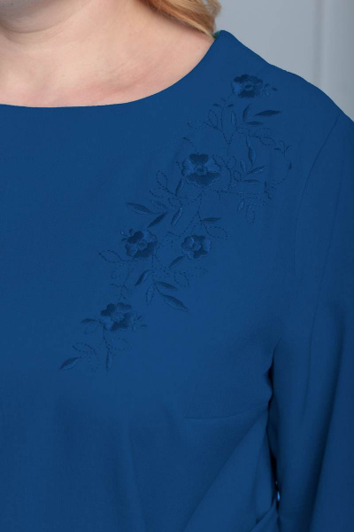 Нарядное синее платье с вышивкой и разрезом Anelli 334 синий - фото 2