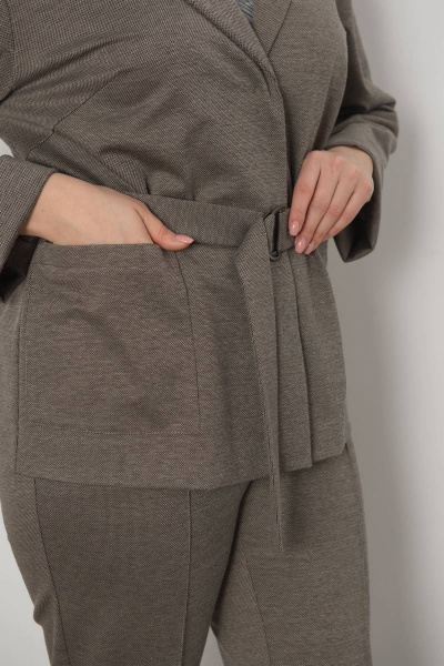 Коричневый прямой жакет из трикотажа с поясом и накладными карманами Femme & Devur 70937 1.32BF(170) - фото 3