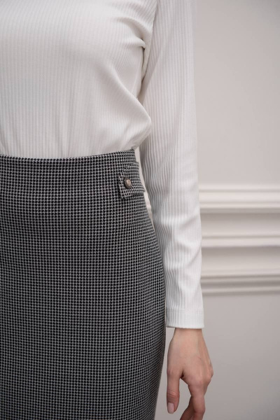 Юбка из трикотажа зауженная выше колена с пуговицами и вытачками Femme & Devur 60197 1.32F(170) - фото 3