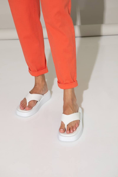 Ленённые брюки полуприлегающие с накладными карманами Femme & Devur 9867 1.10F(164) - фото 4