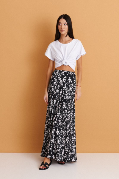 Черная летняя юбка из вискозы с контрастным цветочным принтом ANNETE A410 - фото 3