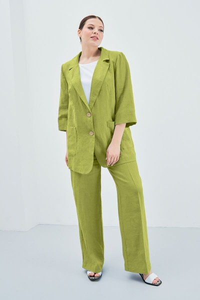 Зеленый леняной костюм с расклешенными брюками и жакетом Art Ribbon M3813_3 - фото 1